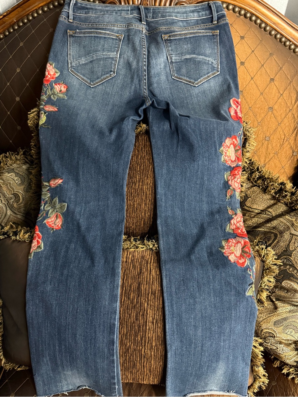 DEIFTWOOD - Audrey 30/31
Birds and Floral embroidery Jeans - Picture 5 of 5